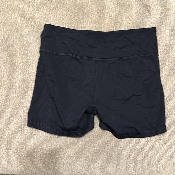 90 degree- short shorts - Picture 2 of 2